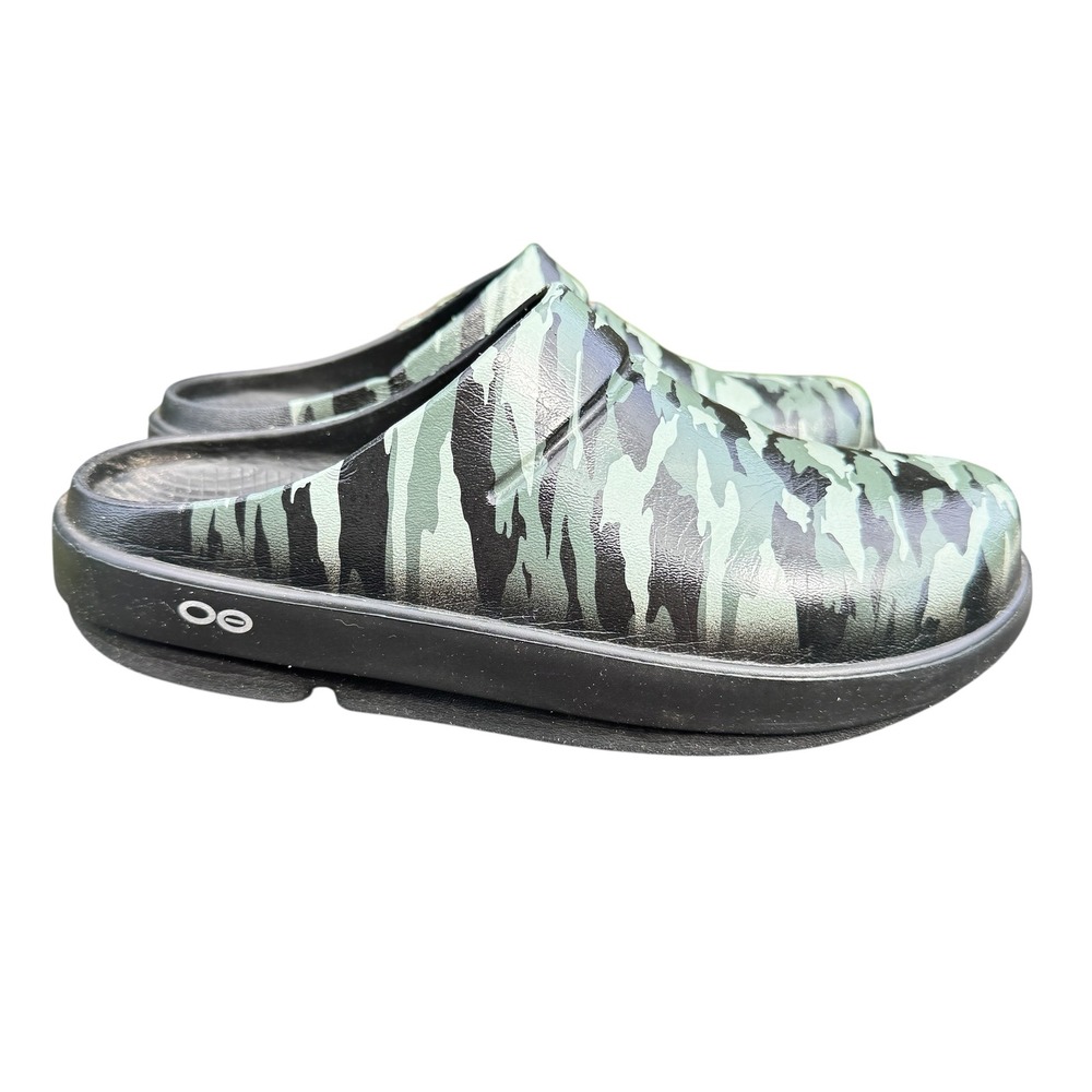 OOFOS OOcloog Camo Green Black Recovery Clogs Mens 6 Womens 8 EU 39